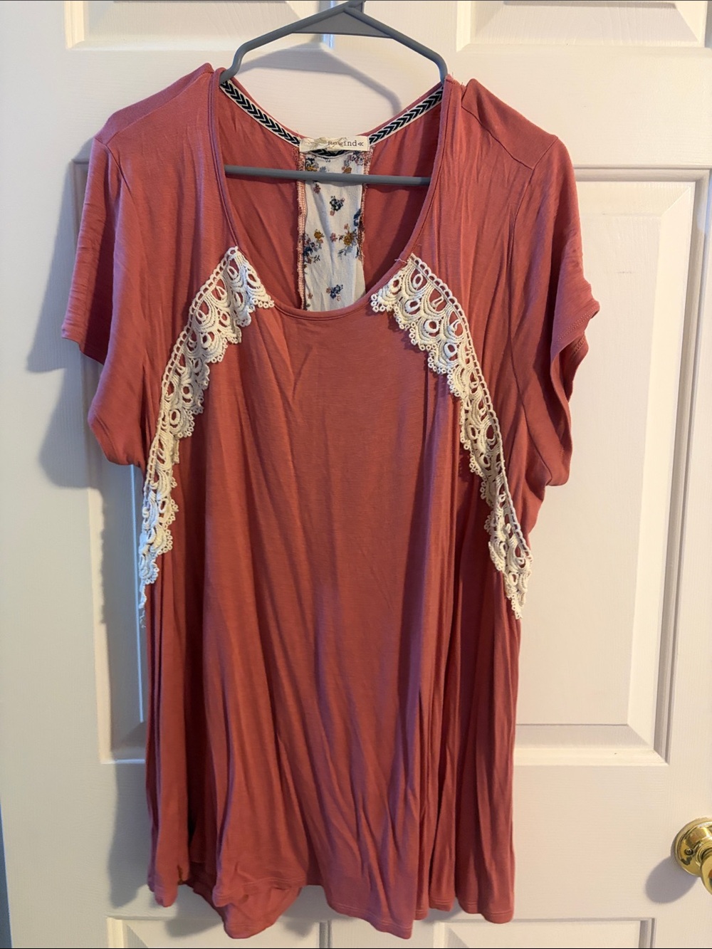 Rewind Dusty Rose Short Sleeve Tunic with Ivory Lace Trim